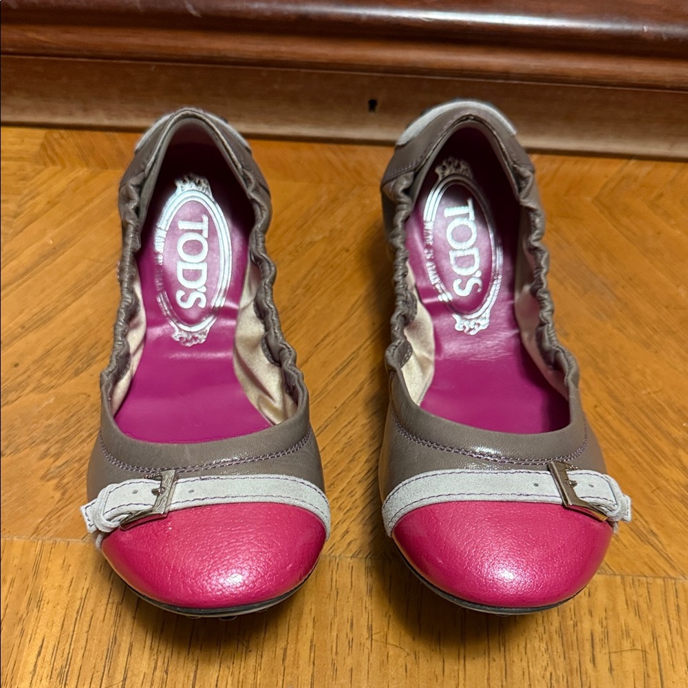 JP Tod's Pink and Tan Leather Ballerina Driving Shoes size 36 Made in Italy